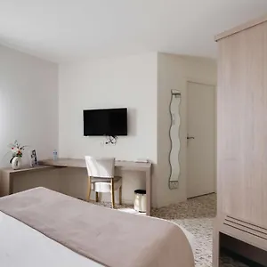 https://brit-hotel-alghotel.inbrittany.com